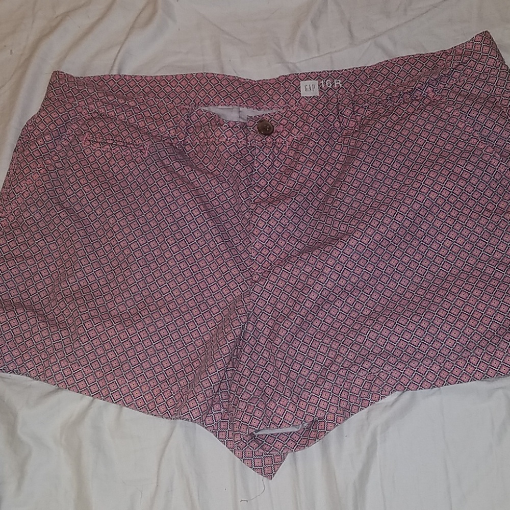 Gap pink shorts